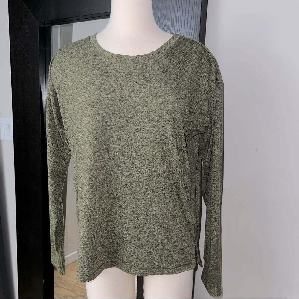 Athleta Uptempo Long Sleeve Top – Green, Size Medium